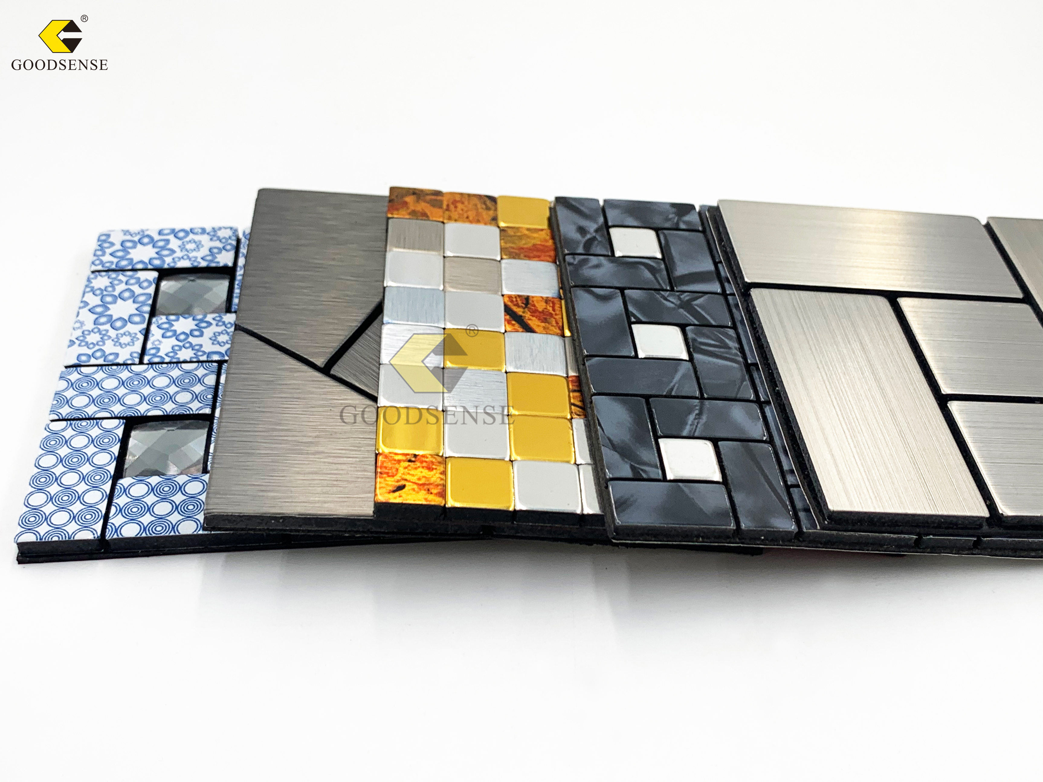 Azulejo de mosaico de superficie de aluminio autoadhesivo Goodsense